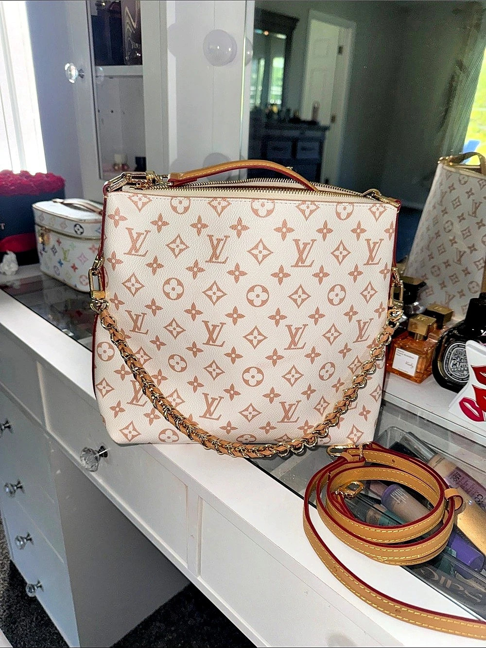 Marshmallow Hobo PM Shoulder Bag in White & Pink